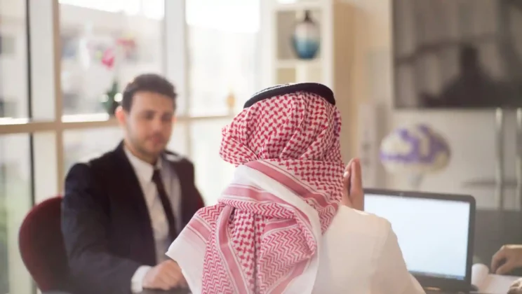 كيف تجد محامي خبرة في السعودية؟